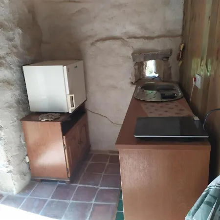 Maisonnette En Pierre En Cadre Rural * Bruniquel
